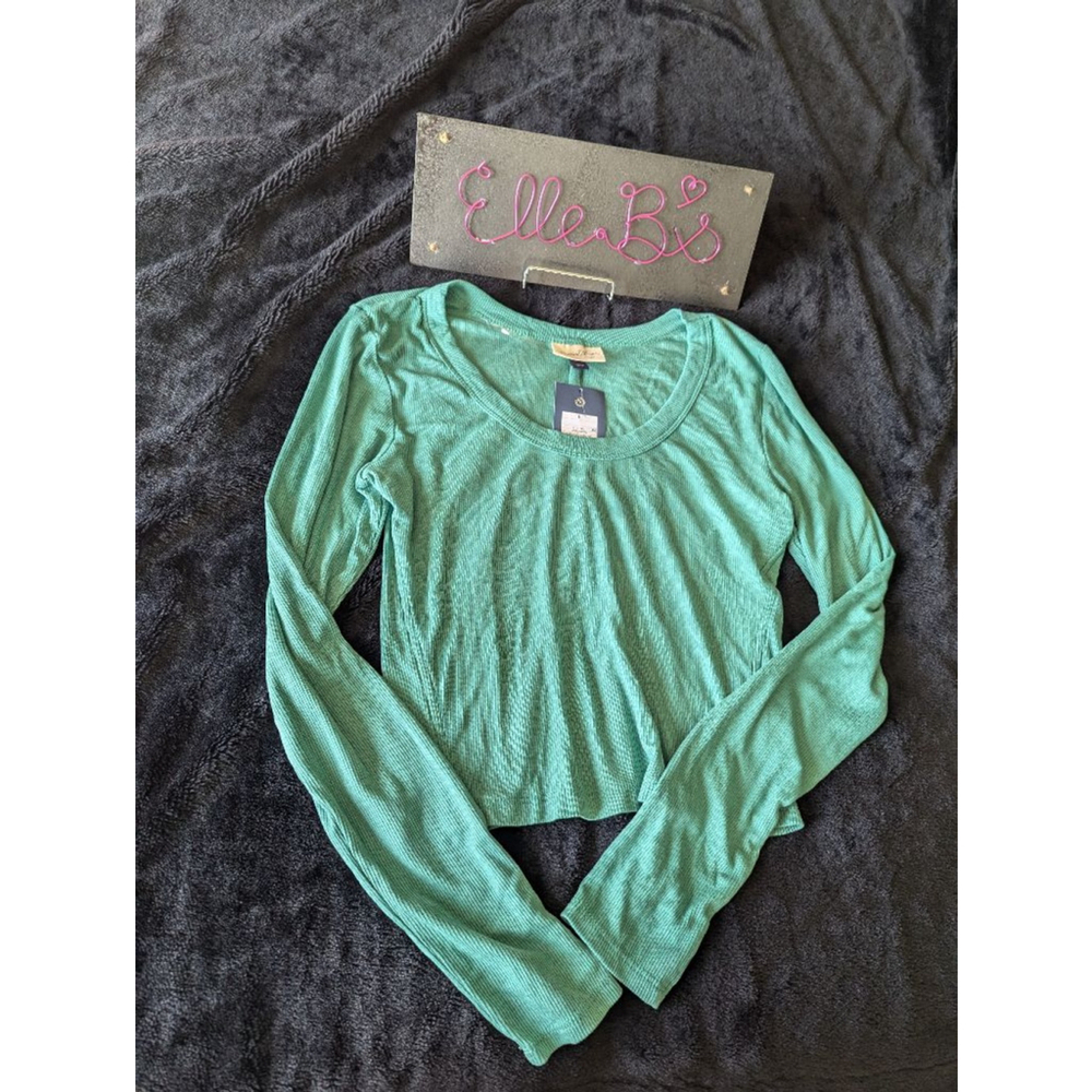 NWT Universal Thread Green Long Sleeve Top L